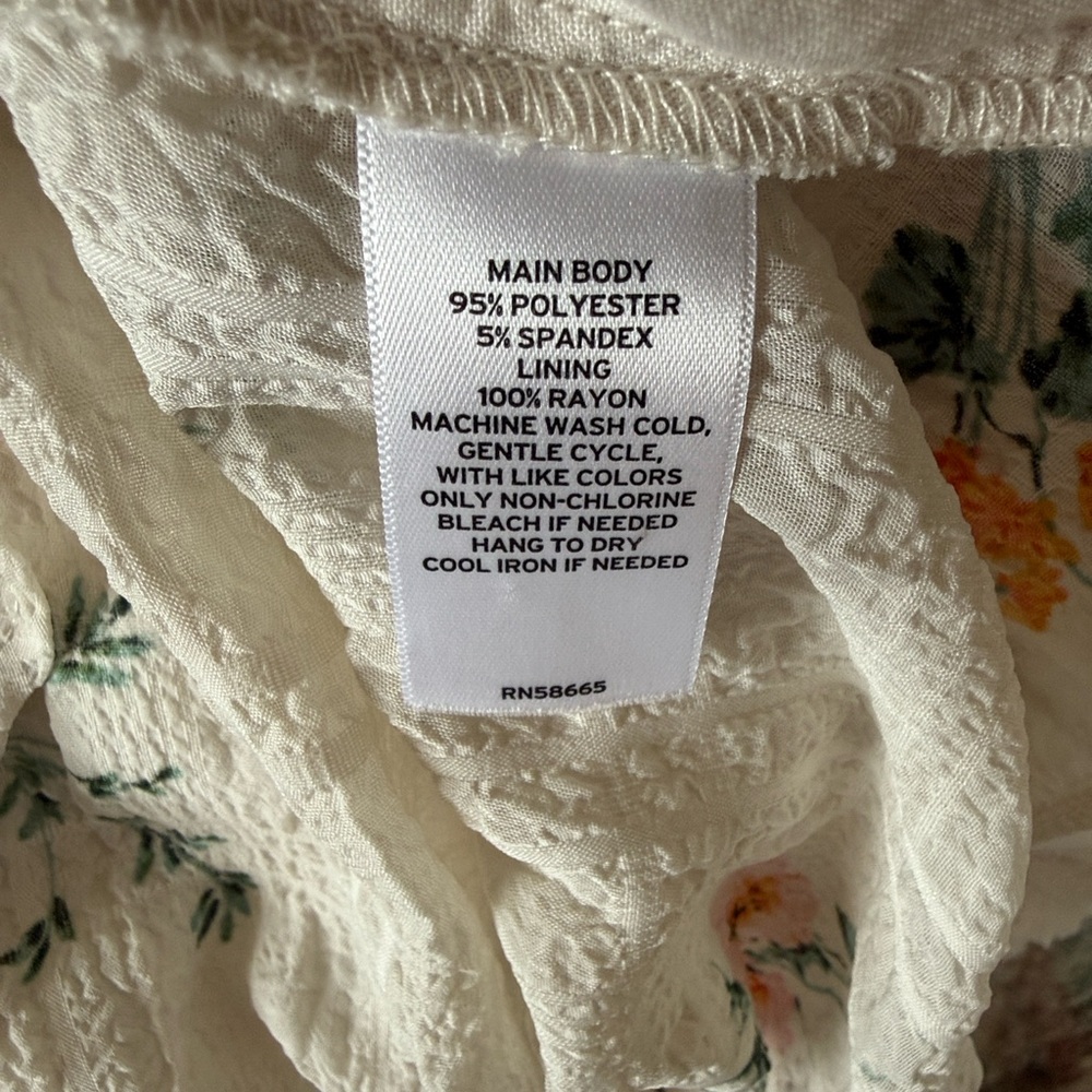 Melrose and Market Cream Floral Short Sleeve Blouse Large - Picture 9 of 9